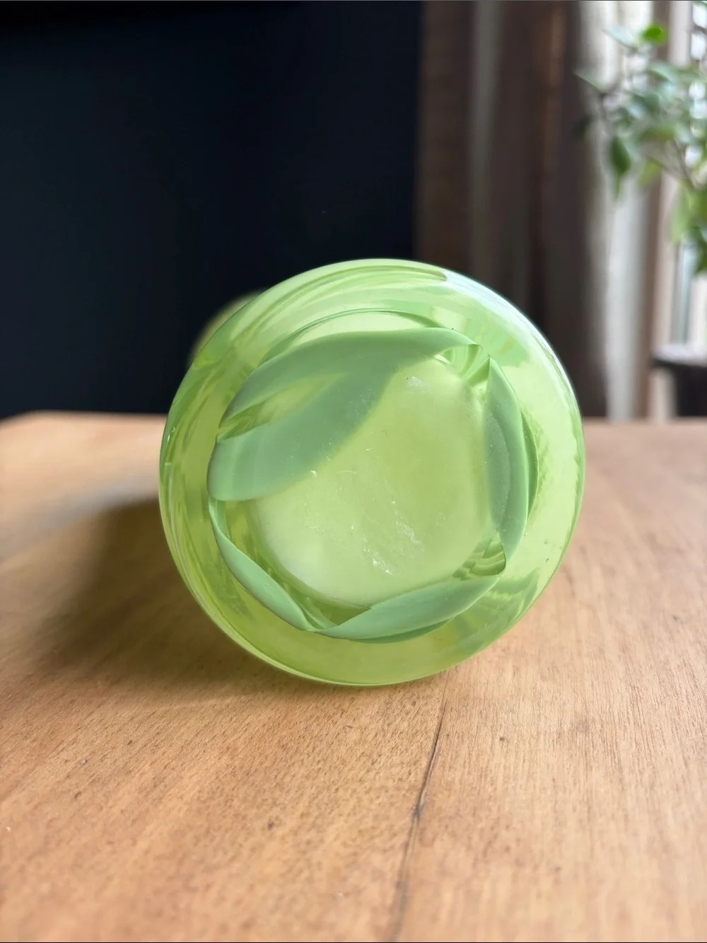 N/A elegant green